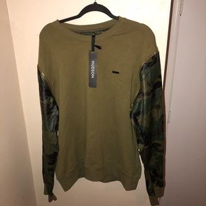 Men’s Hudson Leather Camo Sleeved Sweatshirt